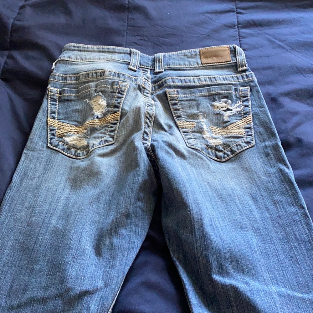 Skinny jeans from the buckle